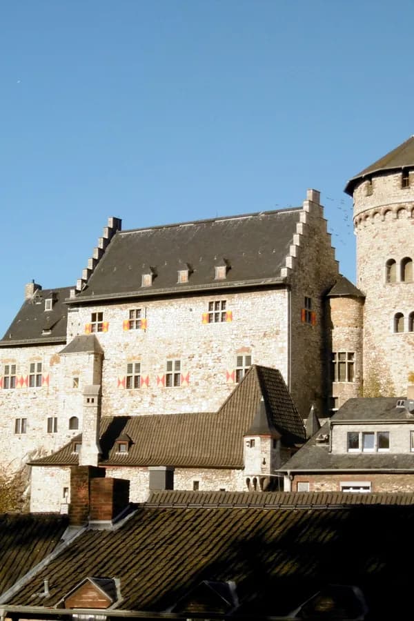 Burg Stolberg über den Dächern der historischen Altstadt